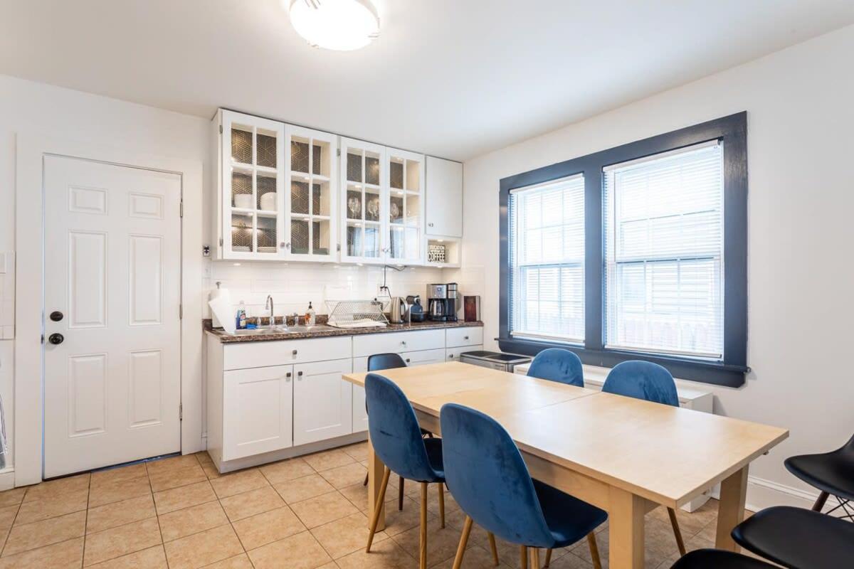 The Blue Sapphire 2Br 2 King Beds & Ample Backyard Apartment Bridgeport Ngoại thất bức ảnh