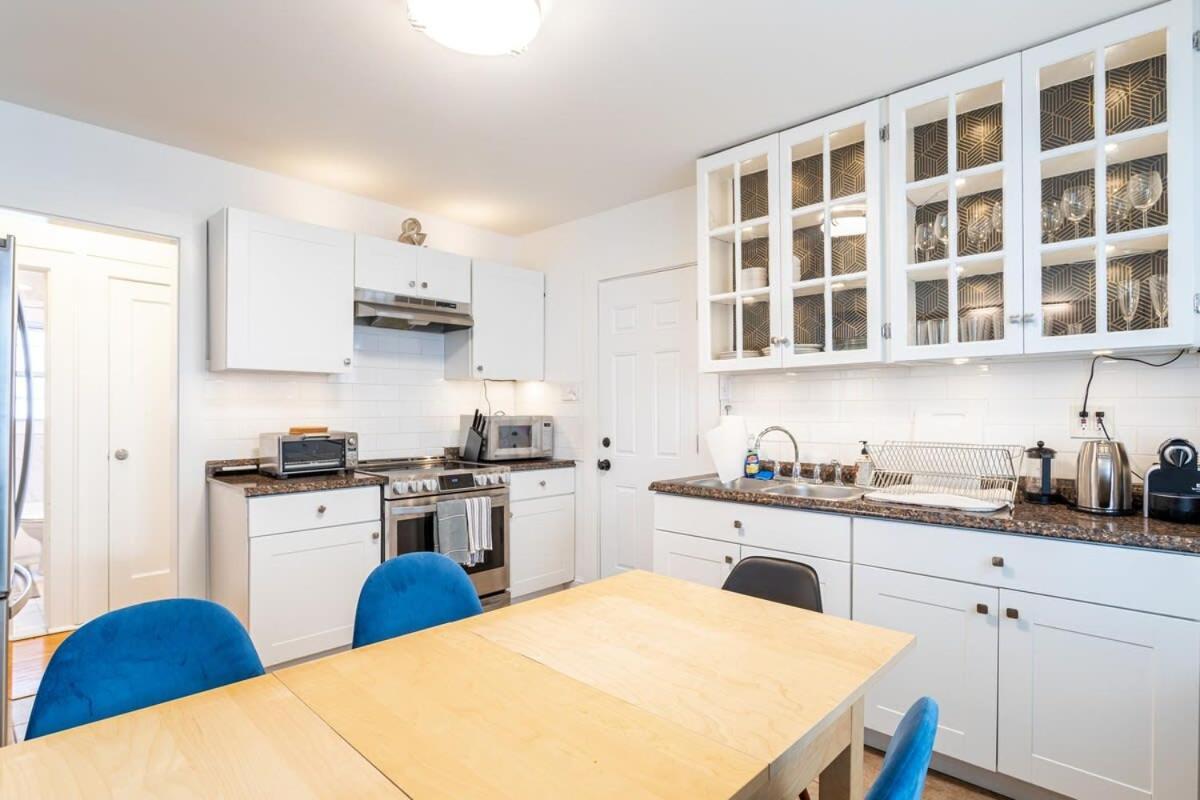 The Blue Sapphire 2Br 2 King Beds & Ample Backyard Apartment Bridgeport Ngoại thất bức ảnh